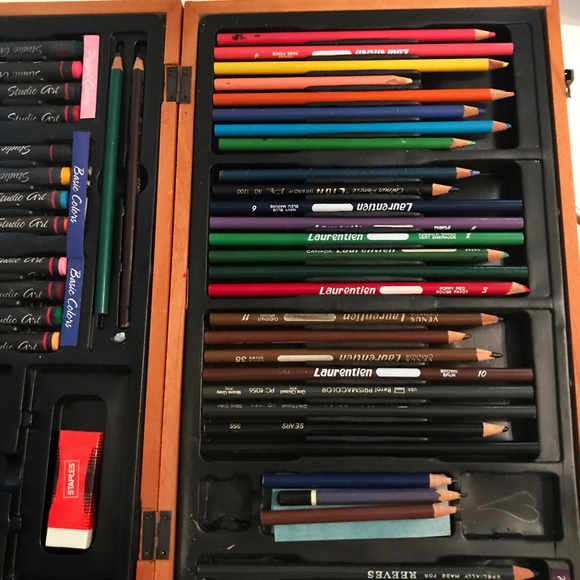 Studio Deluxe Art Set - Picture 3 of 4